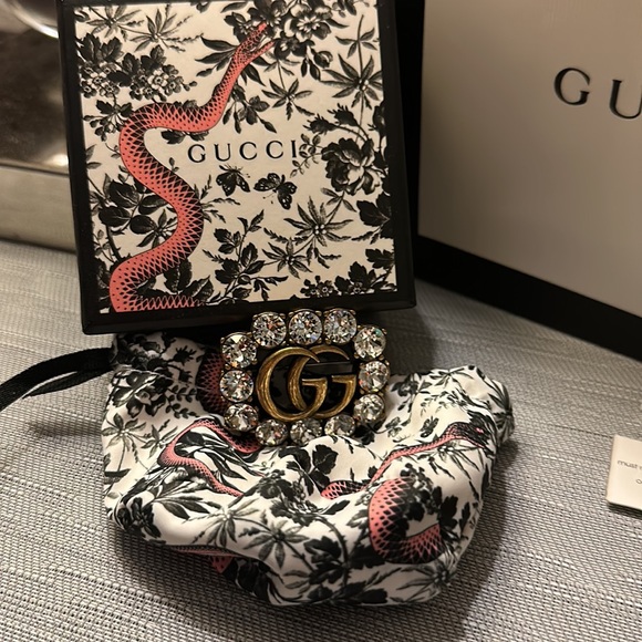 METAL DOUBLE G BROOCH WITH CRYSTALS 100%Authentic - Picture 2 of 8